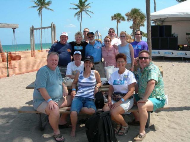 OceanFest Group Shot on the Beach 4/22/06