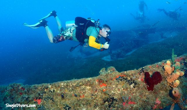 SD Dom Stephen On wreck P1010047