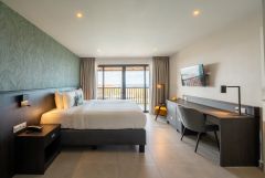 Curacao room 2