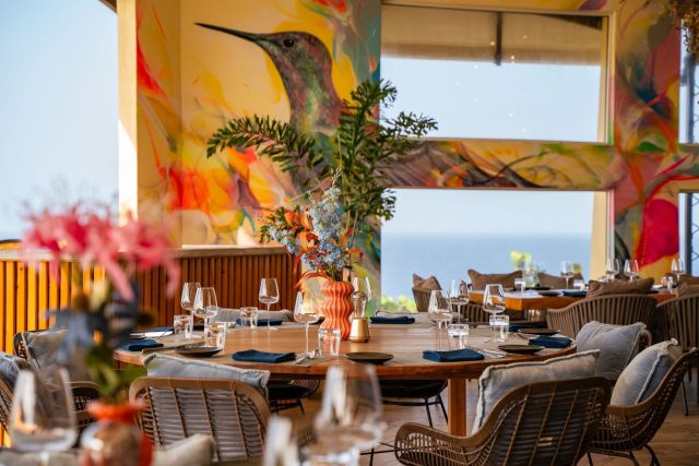 bobbie S beach club table setting